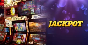 what triggers a jackpot on a slot machine